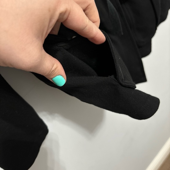 Tommy Bahama Small Petite Black Knit Jacket tie waist with lots of pockets! - Picture 9 of 10